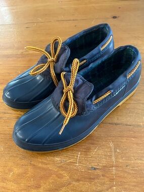 Vintage Kamik Made in Canada Rubber and Nylon Flannel-Lined Navy Blue Duck Shoes